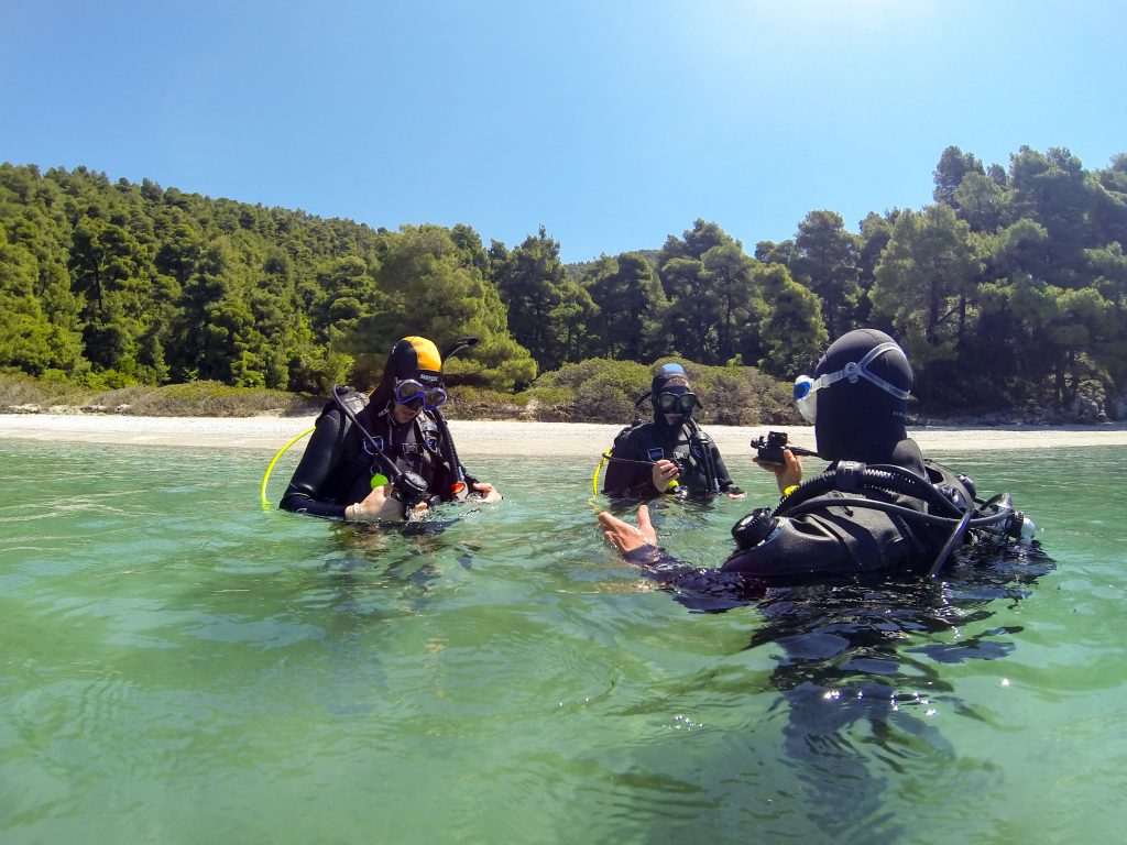 Alonissos Dive Escapes